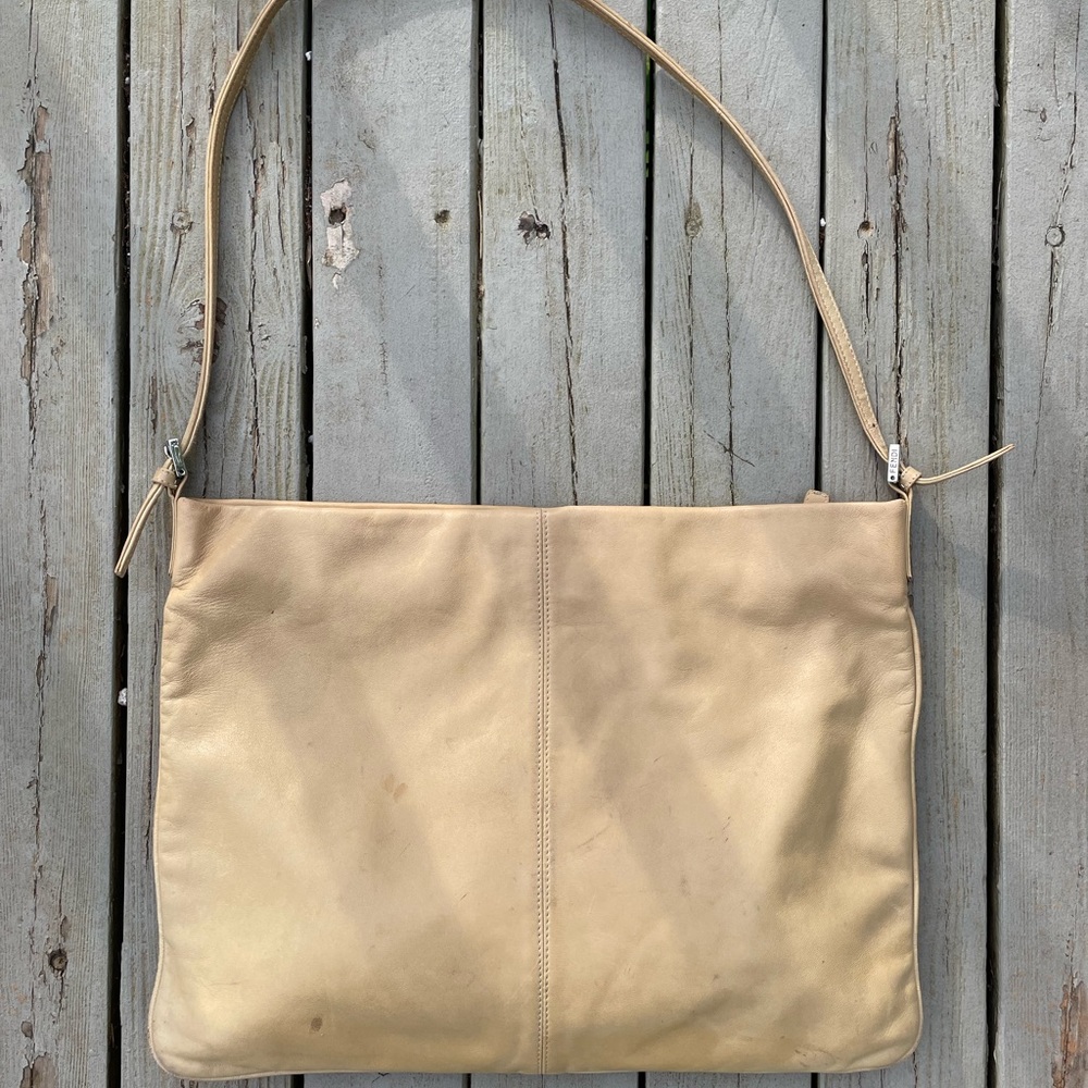 VINTAGE FENDI PURSE - Picture 2 of 7